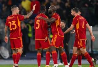 روما في مواجهة قوية ضد أتالانتا في الدوري الإيطالي