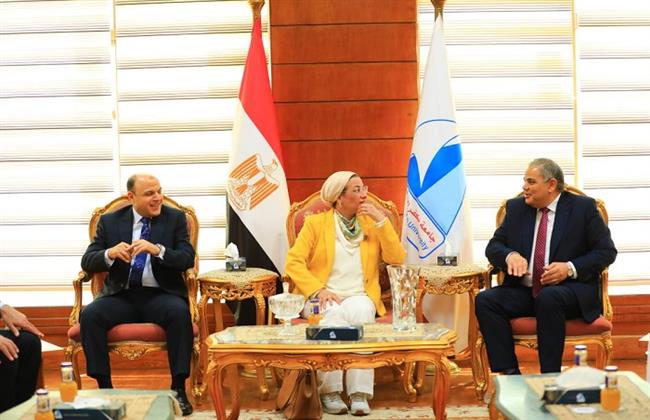 رئيس جامعة كفر الشيخ يشيد بالدور الرائد لوزارة البيئة نحو الارتقاء بالسلوكيات البيئية للمجتمع