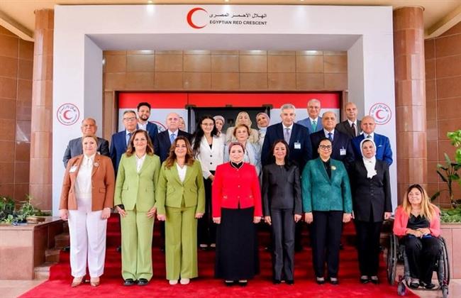 تعيين المستشارة أمل عمار ضمن تشكيل المجلس الأعلى للهلال الأحمر المصرى
