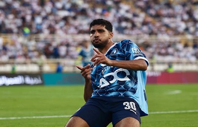 إبراهيم عادل يسجل الهدف الأول لبيراميدز في مرمى الزمالك