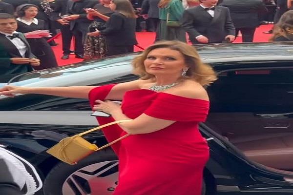 أبرزهم يسرا وأمينة خليل.. نجوم الفن المصري يتألقون في مهرجان كان السينمائي 2025