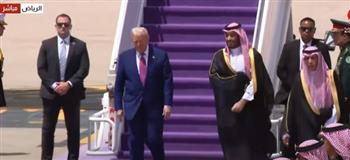 ولي العهد السعودي يستقبل الرئيس الأمريكي في مستهل زيارته للرياض