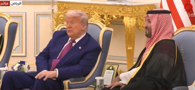 جلسة مباحثات بين ولي العهد السعودي والرئيس الأمريكي في الرياض