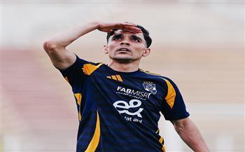 الأهلي يحقق فوزًا عصيبًا على سيراميكا كليوباترا ويعزز صدارة الدوري