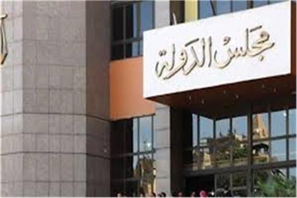  المحكمه الإدارية تؤيد قرار وزير التعليم بإعادة طلاب الثانوية لأجهزة التابلت