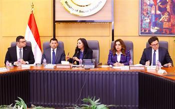 وزيرة التضامن تترأس اجتماع مجموعة العمل الوزارية بشأن تنفيذ مقترحات زيادة فصول الحضانات
