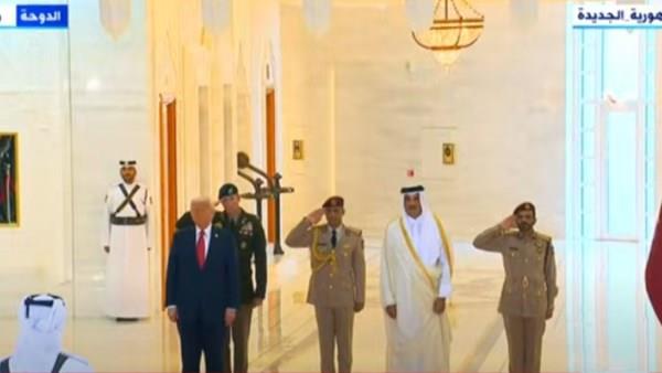 أمير قطر يستقبل الرئيس الأمريكي بمقر الديوان الأميري في الدوحة