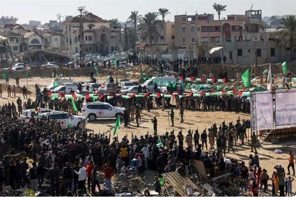 رهائن سابقون يدعون إسرائيل للتوصل إلى اتفاق لإطلاق سراح جميع المحتجزين