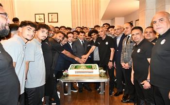 وزير الرياضة يؤازر منتخب الشباب قبل مواجهة المغرب بـ نصف نهائي إفريقيا
