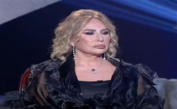 "بوسي مش محتاجة فلوس".. إيناس الدغيدي ترد على اتهامات أبناء محمود عبدالعزيز