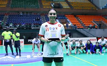 نهال سماري أفضل لاعبة في مباراة الجمعية الرياضية النسائية وفاب الكاميروني