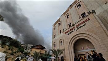 آليات الاحتلال تتمركز في محيط المستشفى الإندونيسي شمالي قطاع غزة