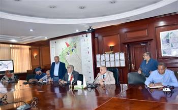 محافظ الأقصر: تقديم كافة أوجه الدعم لمشروع "القطار الكهربائي السريع"
