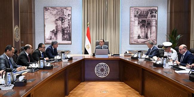 رئيس الوزراء يوجه بدراسة كيفية الاستفادة من آثار الإسكندرية الغارقة بخليج أبي قير