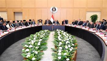 وزير الصناعة: تعزيز تنافسية القطاع الصناعي عبر حوافز متوازنة وبرتوكولات موحدة لشحن السيارات