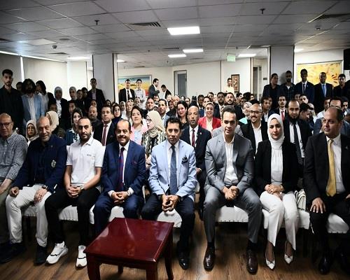 "صبحي" يطلق موقع إلكتروني وتطبيق ذكي للتواصل مع الشباب  