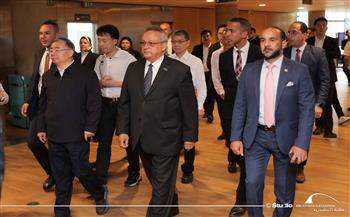 عضو المكتب السياسي للجنة المركزية للحزب الشيوعي الصيني يزور مكتبة الإسكندرية