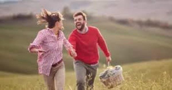 سلوكيات خفية تكشف التزام شريك حياتك وحبه الصادق لك
