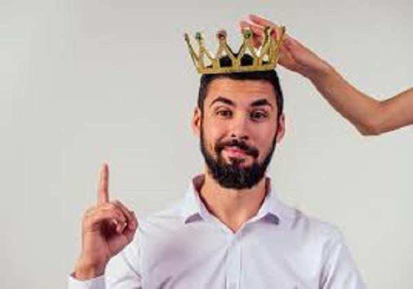 كيف تفرقين بين ثقة شريكك وغطرسته؟.. علم النفس يوضح