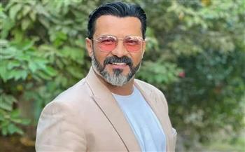محمد رجب ضيف شرف "ريستارت" لتامر حسني