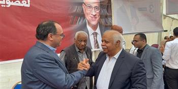 الكاتب الصحفي حمدي رزق يصل مقر نقابة الصحفيين 