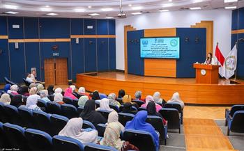 رئيس "ميناء دمياط": اهتمام كبير بتوفير بيئة عمل عادلة وشاملة تكفل للمرأة فرصًا متكافئة للنمو والتقدم