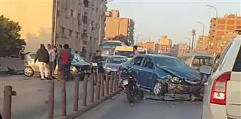 بسبب السرعة الجنونية.. إصابة شخصين في حادث مروع على كوبري جسر السويس 
