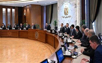 رئيس الوزراء: زيادة الحوافز الخاصة بتصنيع السيارات محليا مرتبطة بزيادة نسبة المكون المحلي