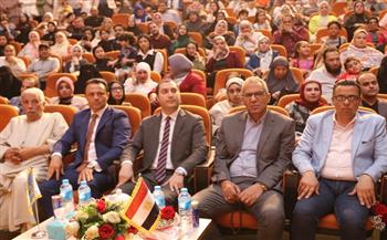 محافظ كفر الشيخ يشيد بدور المدرسة الرسمية الدولية في بناء جيل المستقبل