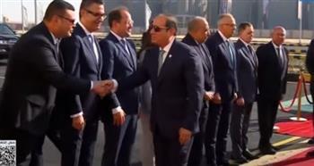 الرئيس السيسي يصل لمقر حضور فعاليات موسم حصاد القمح 2025