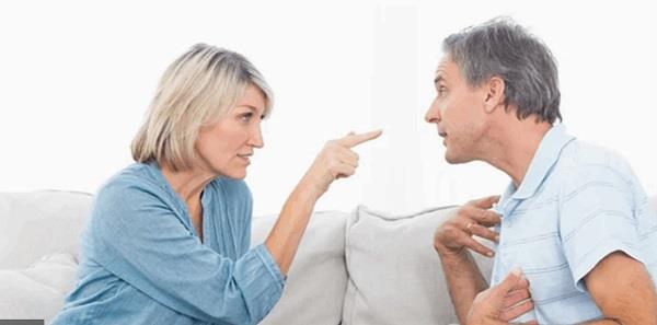 7 أسباب وراء طلاق الشريكين بعد أكثر من 25 سنة زواج