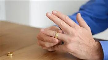 5 نصائح للتعافي من أزمة الطلاق بعد زواج دام 25 عامًا والبدء من جديد