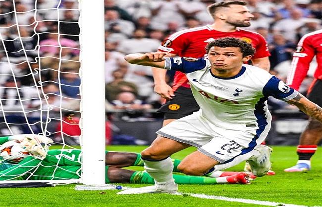 توتنهام يتوج بلقب الدوري الأوروبي على حساب مانشستر يونايتد 