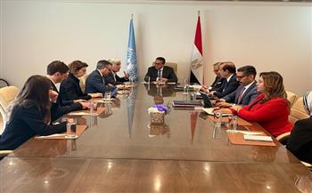 خالد عبدالغفار يناقش آخر مستجدات ملفات التعاون المشترك مع ممثلي البنك الدولي 