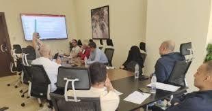 وزارة العمل تواصل تنفيذ برامجها التدريبية المتخصصة لتنمية قدرات العاملين