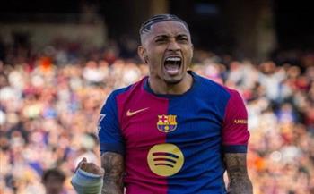 ديكو يعلن تجديد عقد رافينها مع برشلونة