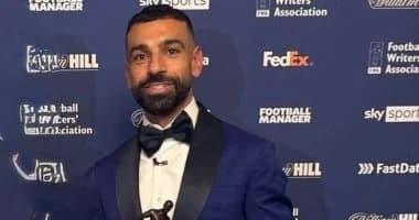 وزير الرياضة يهنئ محمد صلاح بفوزه بجائزة أفضل لاعب في الدوري الإنجليزي