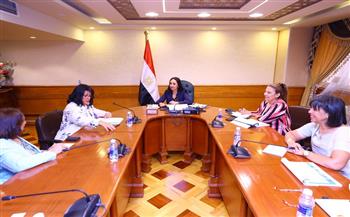 وزيرة التضامن تبحث تعزيز الشراكة بين صندوق دعم الصناعات الريفية والبيئية ومؤسسة دلتا 