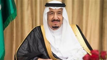 خادم الحرمين الشريفين يوجه باستضافة 1300 حاج وحاجة من 100 دولة