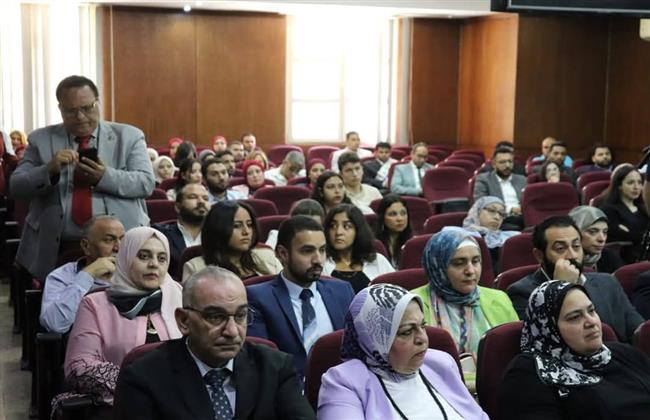 "الشباب" تشارك في ملتقى التوظيف والتدريب السنوي الـ25 بكلية الاقتصاد والعلوم السياسية  