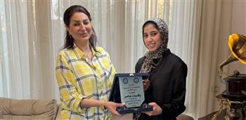 وفاء عامر وعمرو وهبة  يشاركا في فيلم وثائقي عن الذكاء الاصطناعي