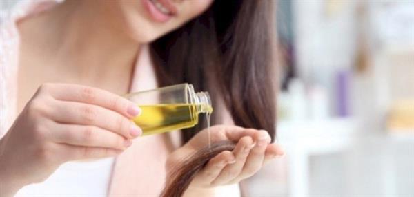 لنضارة بشرتك.. تعرفي على فوائد زيت الجوجوبا وطرق استخدامه