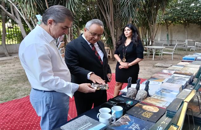 أحمد زايد في ندوة بنادي الجزيرة: جوائز مكتبة الإسكندرية تتميز بالشفافية المطلقة