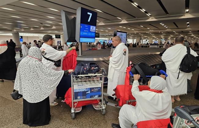 «التضامن الاجتماعي» تواصل تفويج حجاج الجمعيات الأهلية إلى الأراضي المقدسة