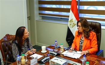 وزيرة التنمية المحلية تبحث مع الرئيس التنفيذي لهيئة فولبرايت مصر مجالات التعاون المشترك