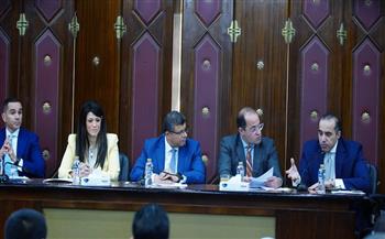 وزير الشئون النيابية: الحكومة تشهد انسجامًا كاملا بين وزراء المجموعة الاقتصادية