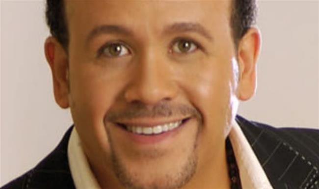 هشام عباس يحيي حفلا في عيد الأضحى
