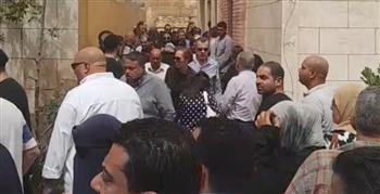 الحزن يخيم علي أسرة نوال الدجوي.. دفن جثمان أحمد الدجوى بعد تشييعه إلى مثواه الأخير