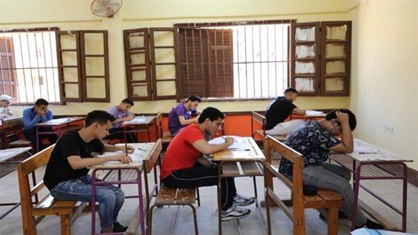 مراجعات الثانوية العامة 2025.. 10 نماذج لامتحان اللغة العربية من موقع وزارة التعليم