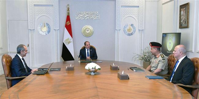 الرئيس السيسي يتابع المستجدات المتعلقة بمبادرة «الرواد الرقميون»